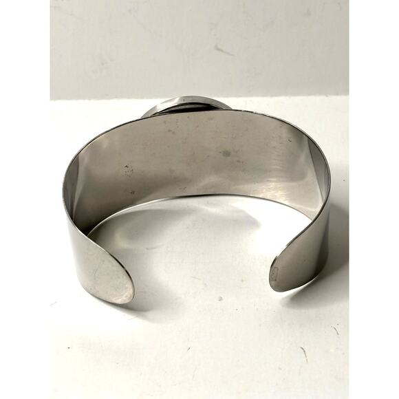 Stainless Steel Cuff Bracelet with Round Red and White Shell Inlay Artsy Boho - Picture 4 of 5